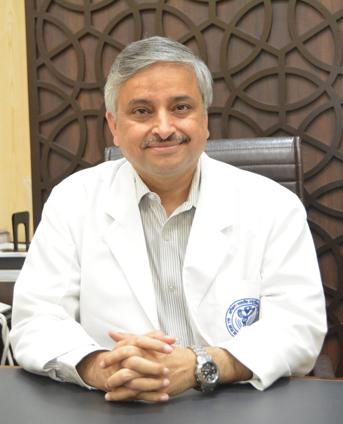 Dr Randeep Guleria Wiki, Age, Salary, Wife, Family, Qualification, Net Worth, Biography & More