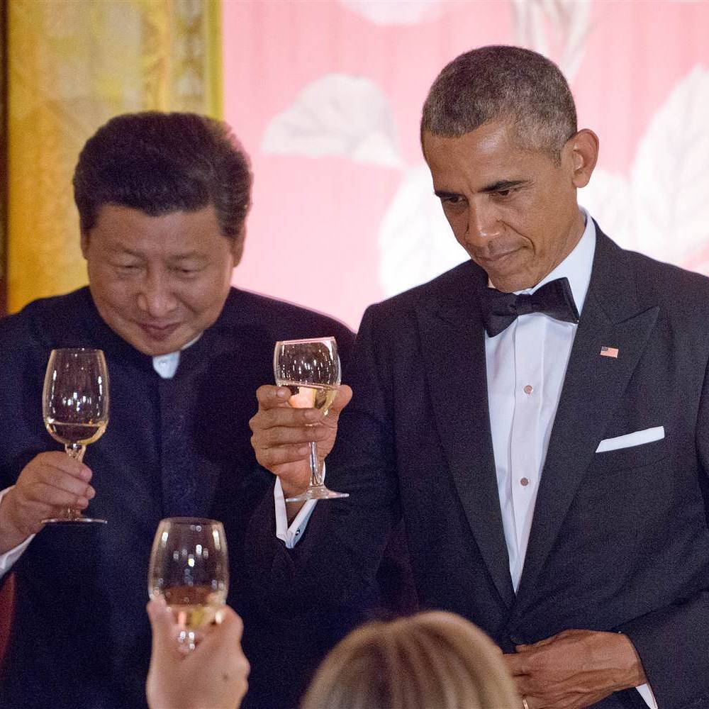 Xi Jinping enjoy partying with Barack Obama