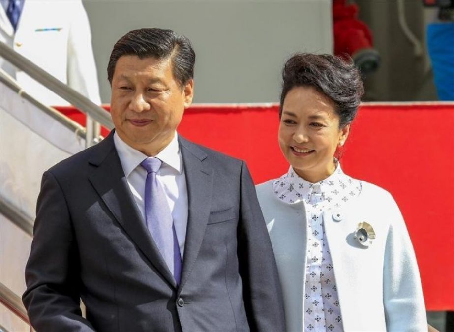 Xi Jinping with his wife Peng Liyuan