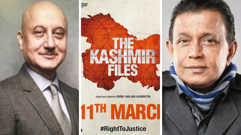 The Kashmir Files Review: Vivek turns the pages of the tears of Kashmir, you will definitely cry after watching this film