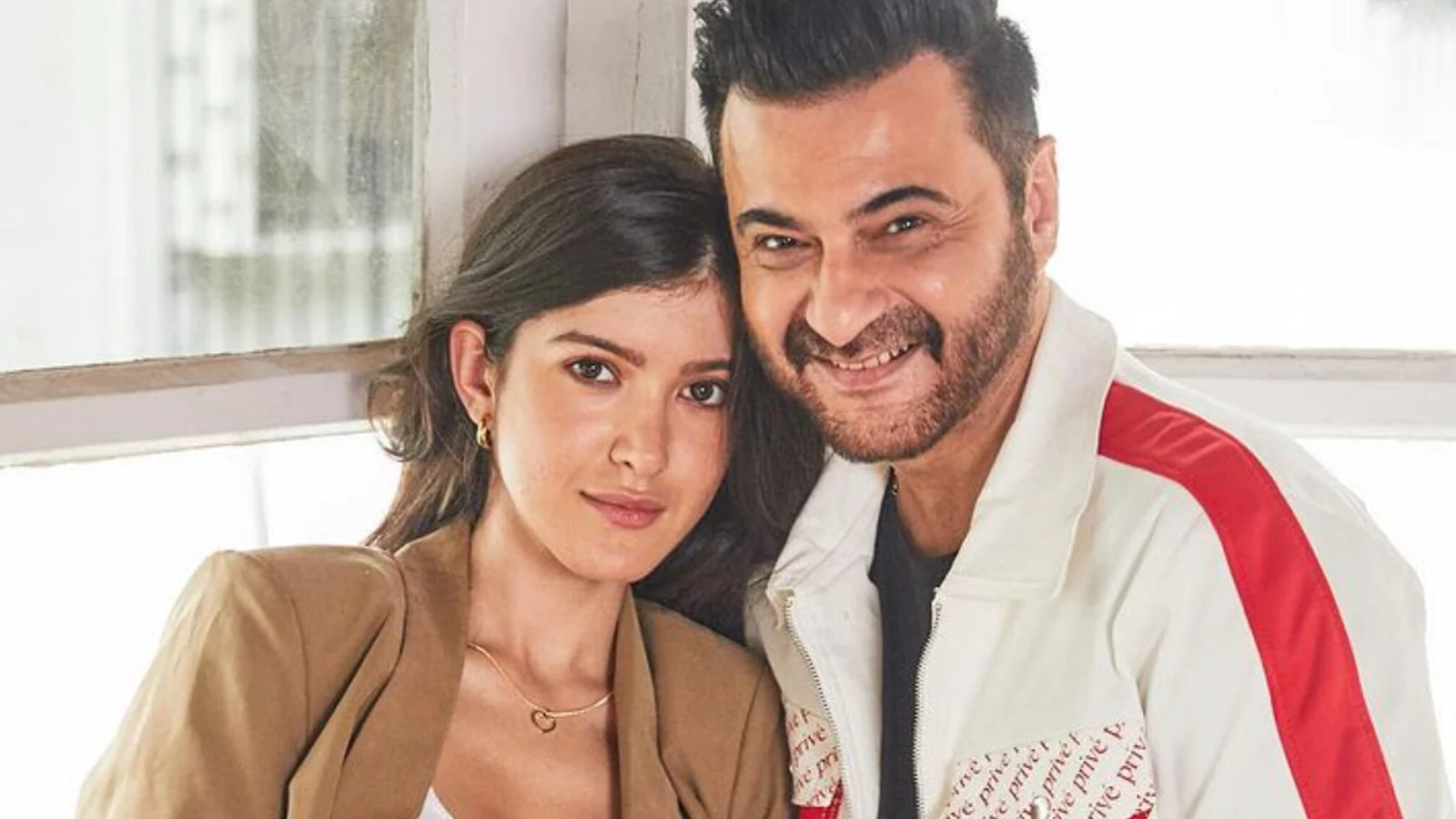 Shanaya Kapoor (Actress) Height, Weight, Age, Movie, Affairs & More