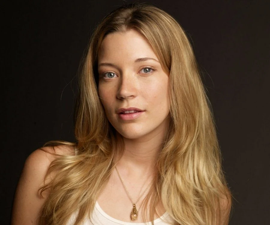 Sarah Roemer Wiki ❤️ – Facts, Childhood, Net Worth, Family of Actress