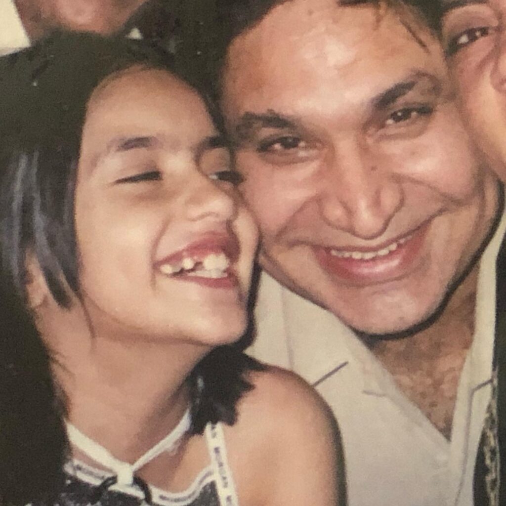 Anjali Anand childhood image with her father