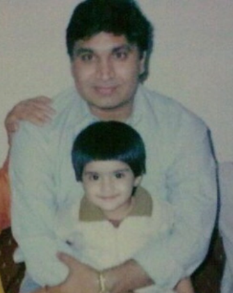 Anjali childhood photo with her father