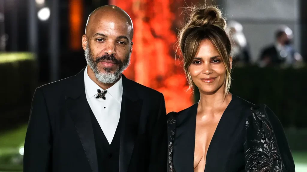 Van Hunt's wife Halle Berry