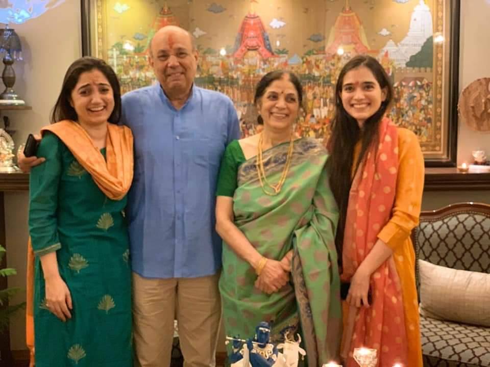 Nupur Sharma with his family