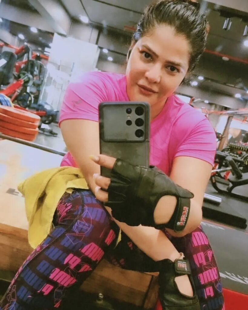 Arpita in gym