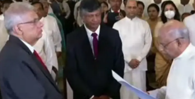 Dinesh Gunawardena taking oath as a Prime Minister of Sri Lanka