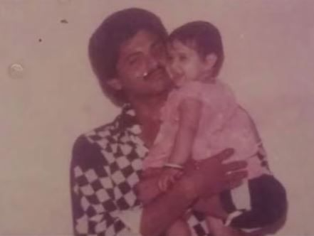 Kamiya Jani in her childhood with her dad