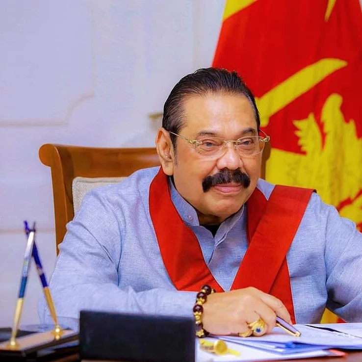 Rajapaksa in Sri Lanka PM office