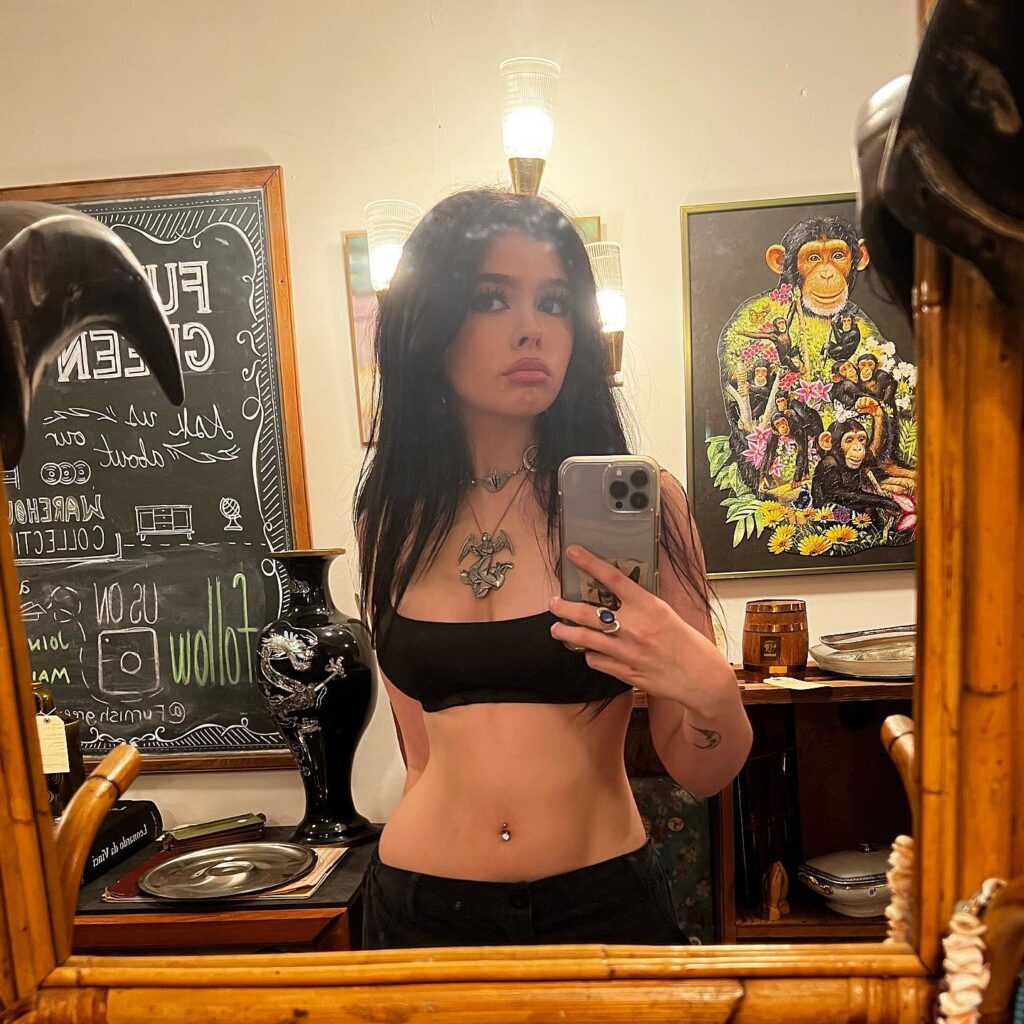 Addison mirror selfie