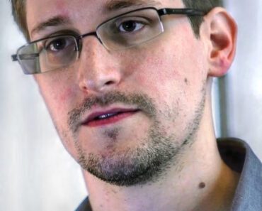 Edward Snowden Wiki, Age, Height, Wife, Family, Children, Education, Net Worth, Biography & More