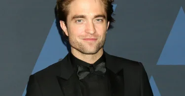 Robert Pattinson Wiki, Age, Height, Girlfriend, Wife, Networth, Movies And Biography