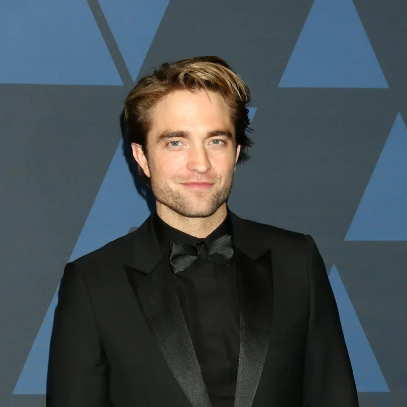 Robert Pattinson Wiki, Age, Height, Girlfriend, Wife, Networth, Movies And Biography