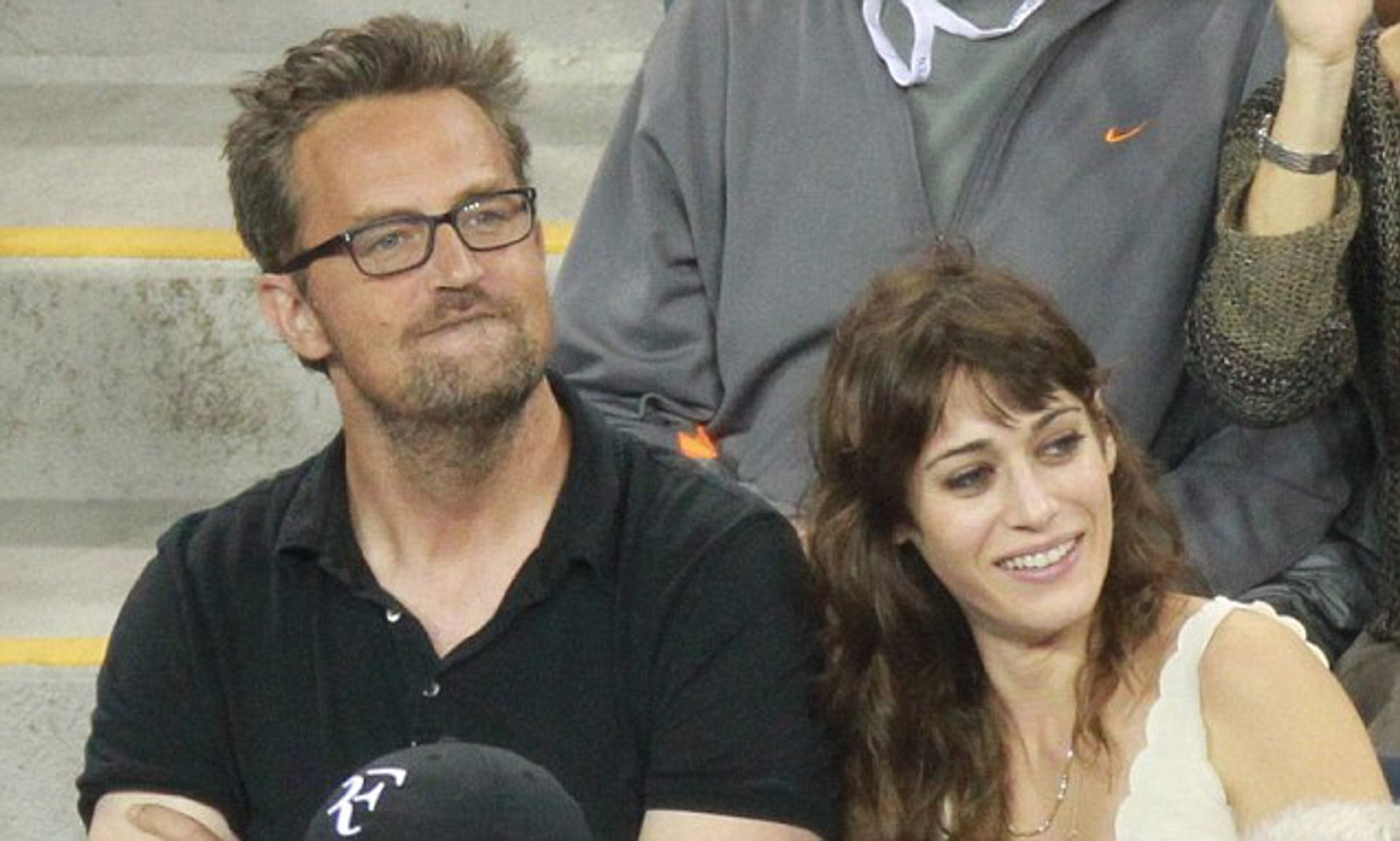 Lizzy Caplan and Matthew Perry