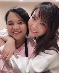 Carlyn Ocampo with her mother