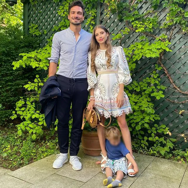 Mats with his wife and children