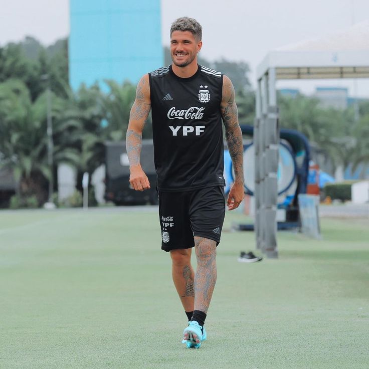 Rodrigo De Paul Physical Appearance