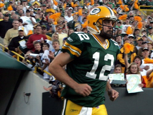 Aaron Rodgers played football for Green Bay Packers in 2009