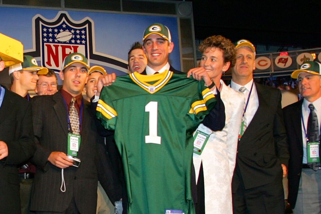 Aaron Rodgers traded by Green Bay Packers in 2005