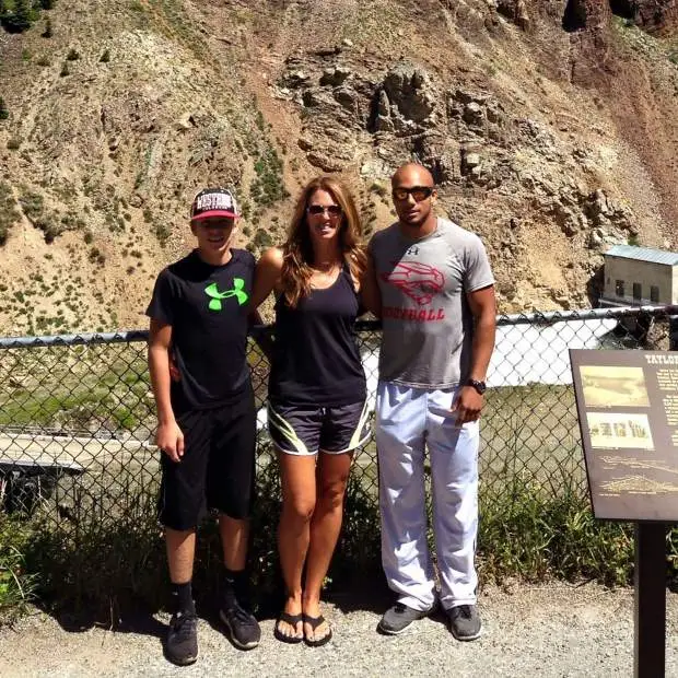 Austin with his mother and brother
