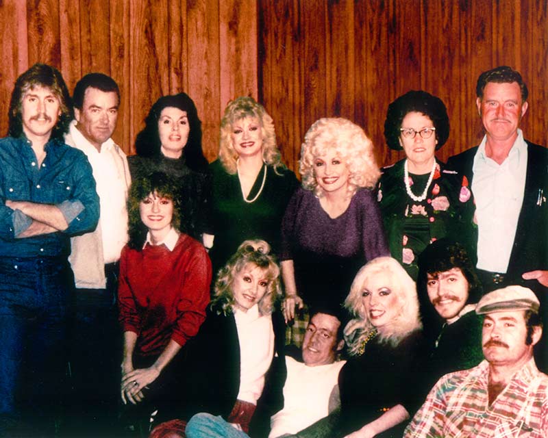 Dolly Parton with parents and siblings