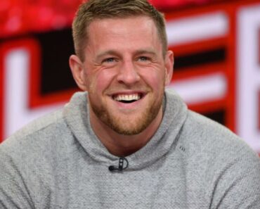 J.J. Watt Wiki, Age, Height, Wife, Family, Brother, Stats, Salary, Net Worth, Biography & More