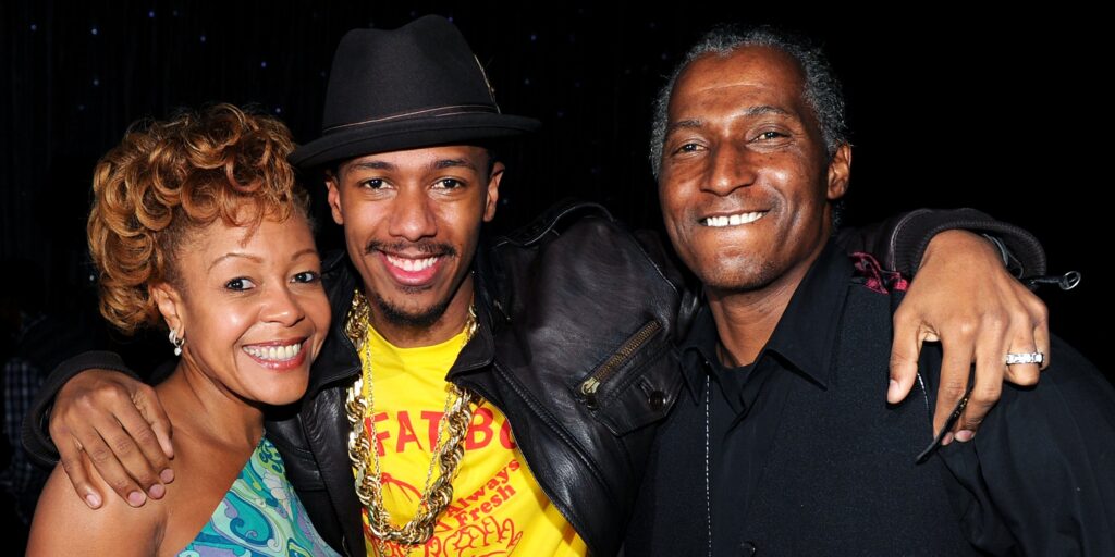Nick Cannon with his mom and dad