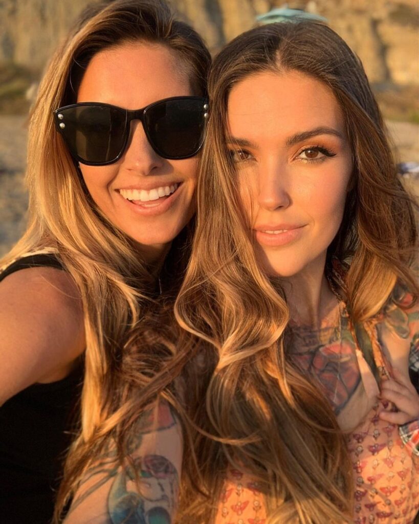 Casey Loza with her sister Audrina