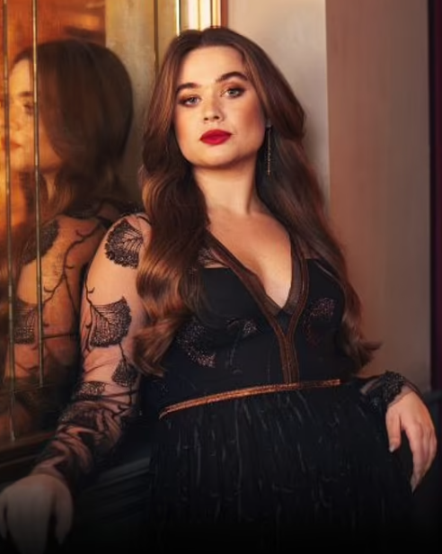 Megan Cusack photoshoot