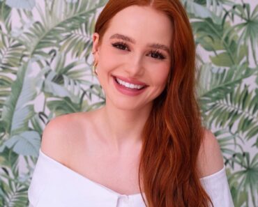 Madelaine Petsch Wiki, Age, Height, Boyfriend, Family, Movies, Net Worth, Biography & More