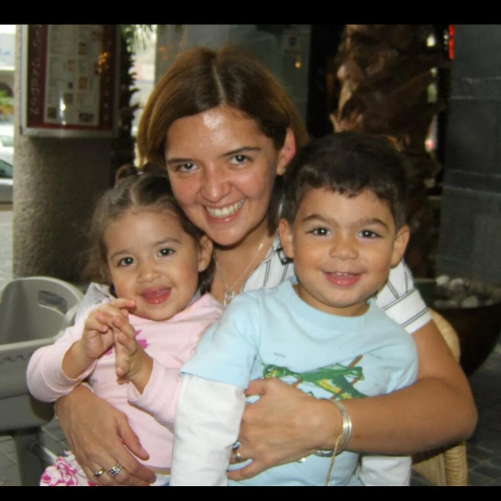 Iñaki Godoy childhood photo with her mother