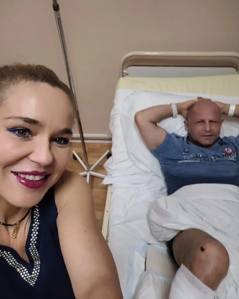 Jacek Muranski with his wife in hospital