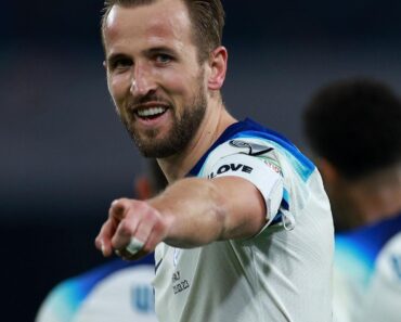 Harry Kane Wiki, Age, Height, Wife, Parents, Children, Career, Salary, Net Worth, Biography & More