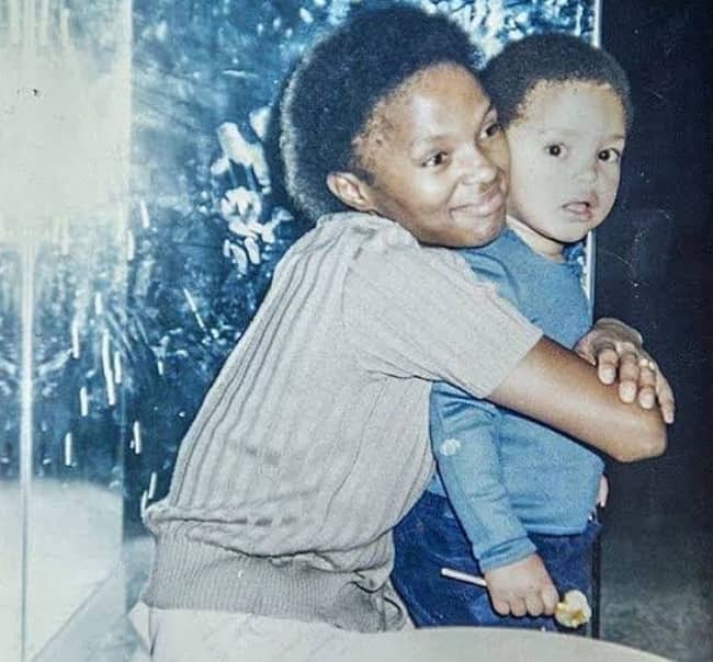 Robert Noah wife Patricia Nombuyiselo with his son