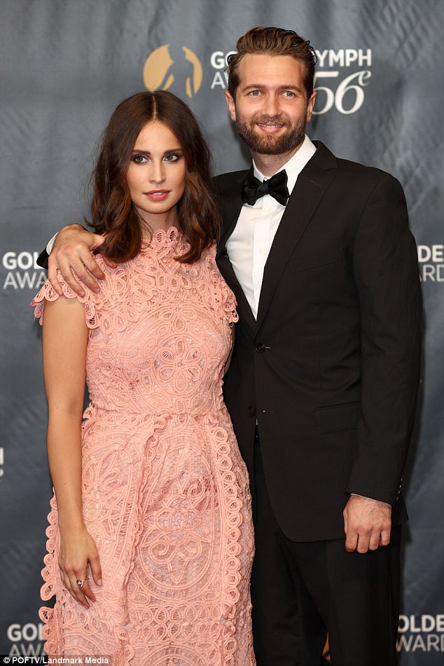 Heida Reed with her fiance Sam on red carpet