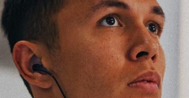 Alex Albon Wiki, Age, Height, Girlfriend, Family, Net Worth, Biography & More