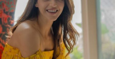 Mehreen Kaur Pirzada Wiki, Age, Caste, Religion, Family, Husband, Net Worth, Biography & More