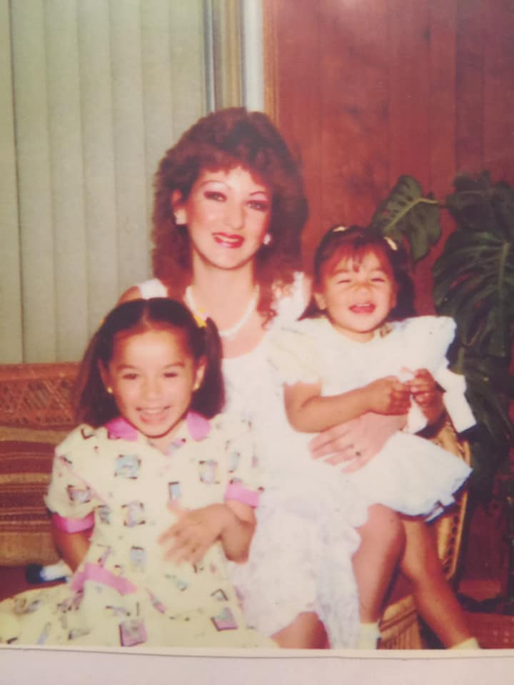 Brittanya Razavi childhood photo with her mother