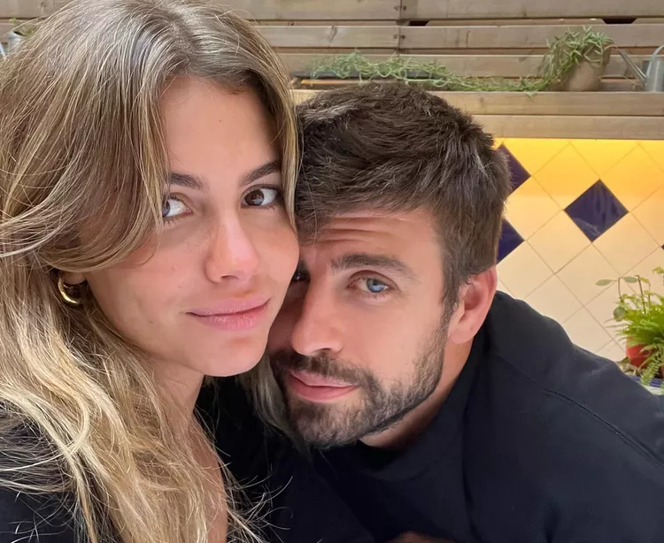 Clara Chia Marti selfie with boyfriend Gerard Pique