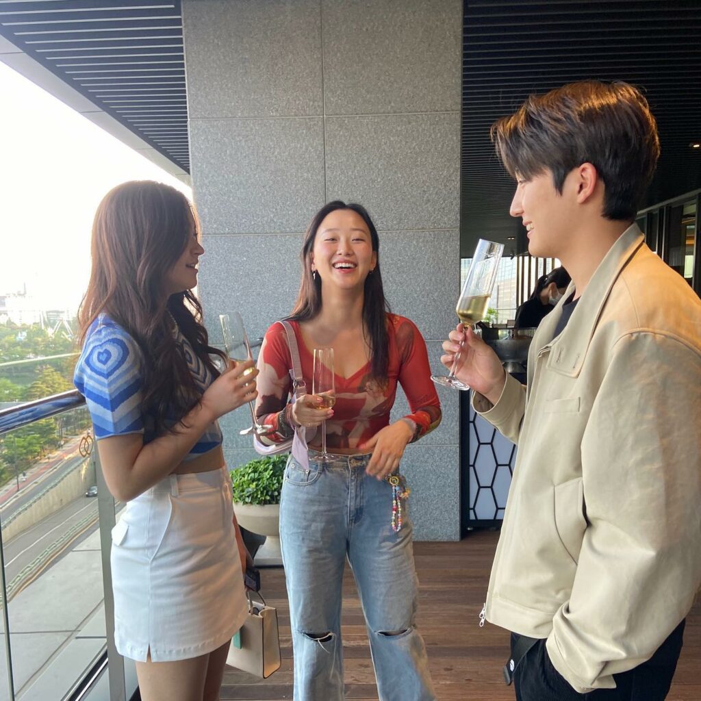 Minyeong Choi drinks alcohol