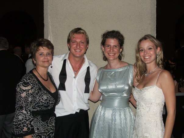 Stacie Zabka with family members
