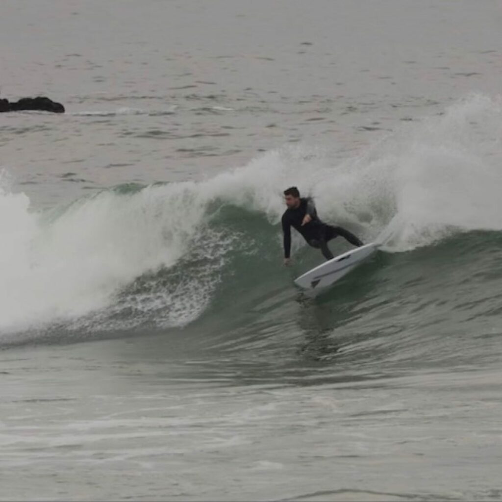Tyler Stanaland surfing