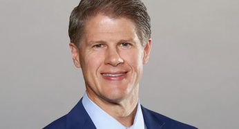 Clark Hunt Wiki, Age, Height, Wife, Daughter, Family, Ethnicity, Net Worth, and Biography