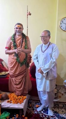 Swami Avimukteshwarand Saraswati height and weight