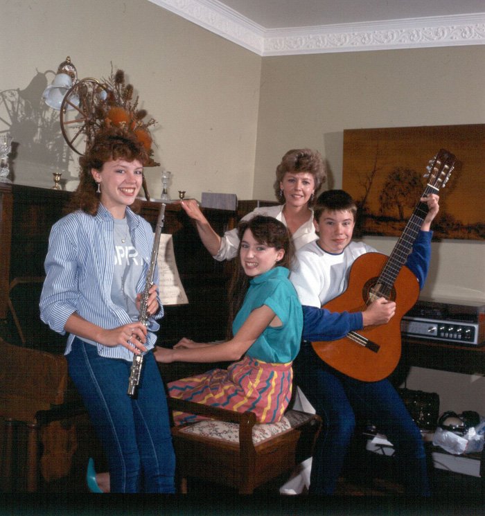 Brendan Minogue with her mother and sisters