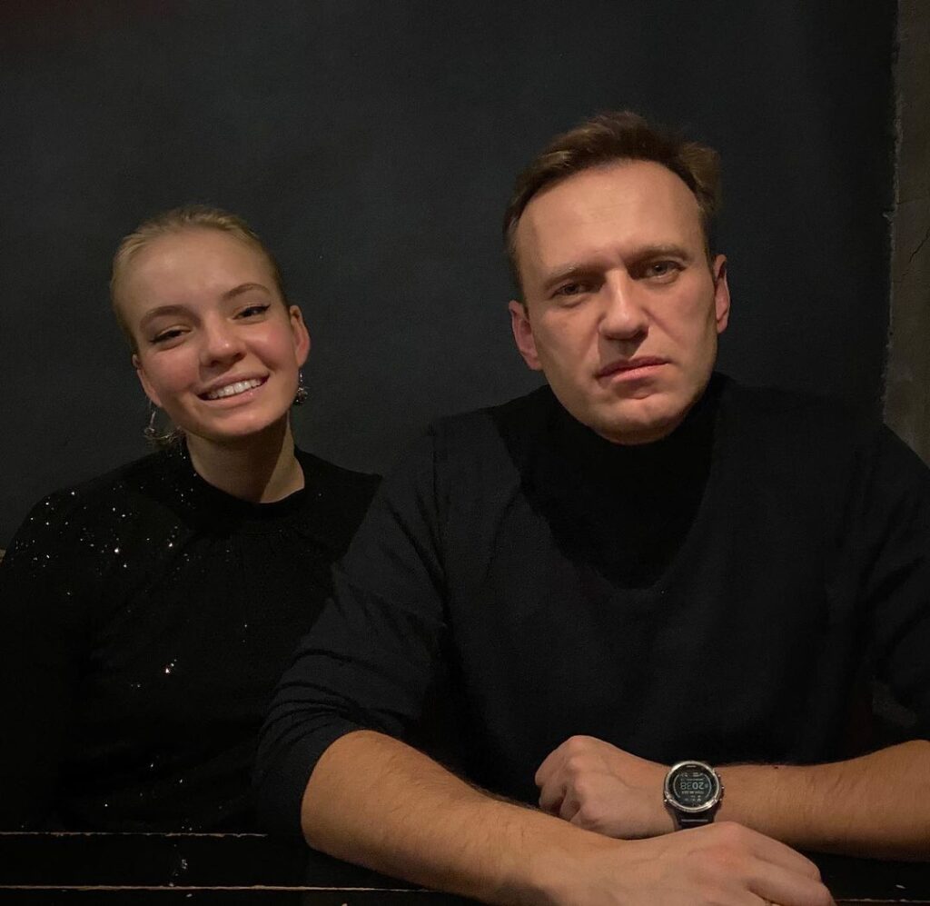 Daria Navalnaya with her father Alexei Navalny