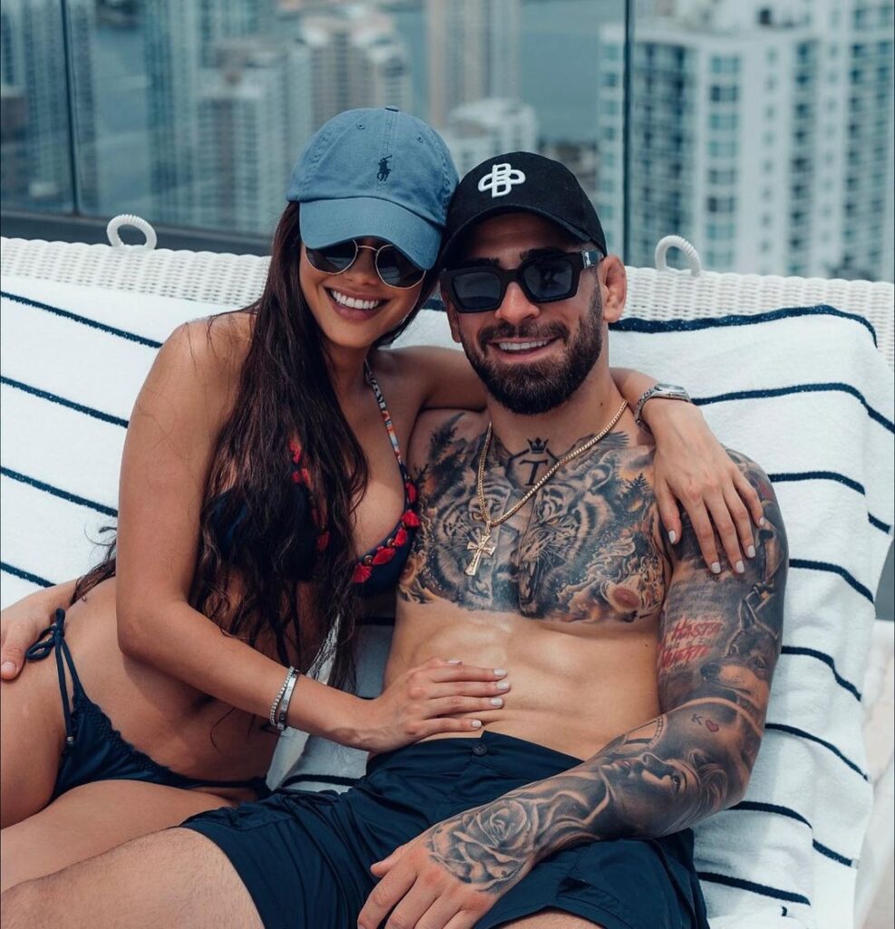 Giorgina Uzcategui with her boyfriend on a vacation