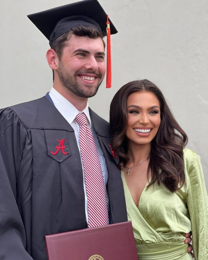 Noelia Voigt with her boyfriend after graduating as a Construction Engineer