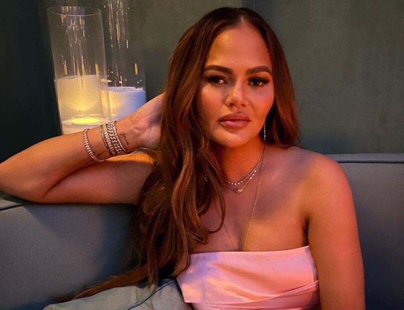 Chrissy Teigen Wiki, Age, Height, Husband, Kids, Nationality, Net Worth, Parents, & Biography